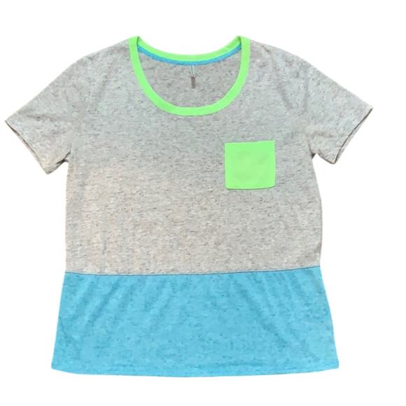 Tresis Top Size Medium color-block short sleeved - Picture 1 of 3